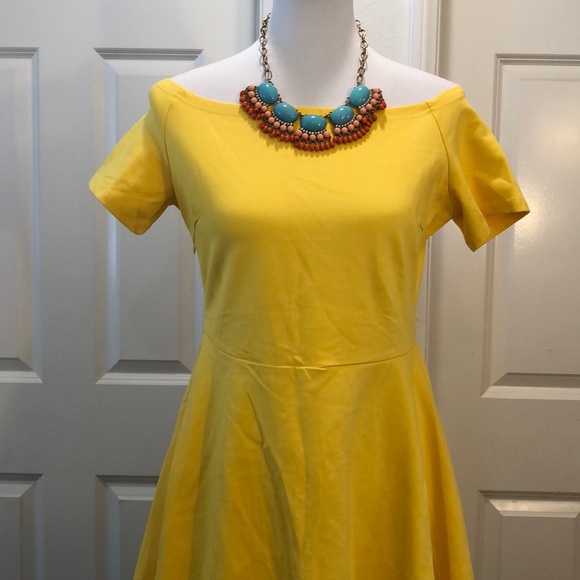 💙NEW SARIN MATHEWS YELLOW DRESS SIZE: LARGE - Picture 3 of 6
